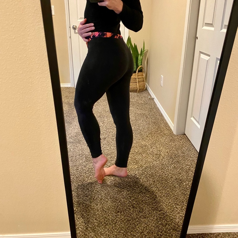 PINK Leggings